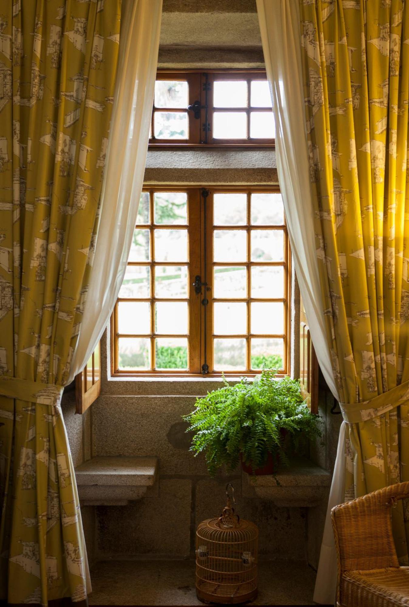 Pazo Da Touza Guest House Nigran Ngoại thất bức ảnh